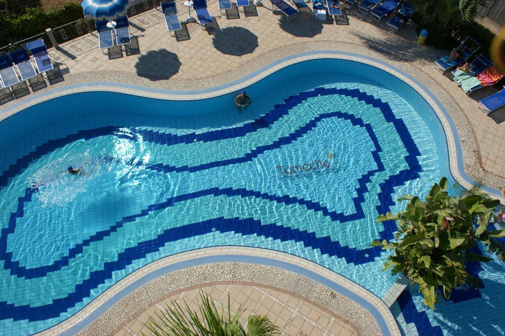 Tonicello Hotel Resort&SPA Capo Vaticano Esterno foto