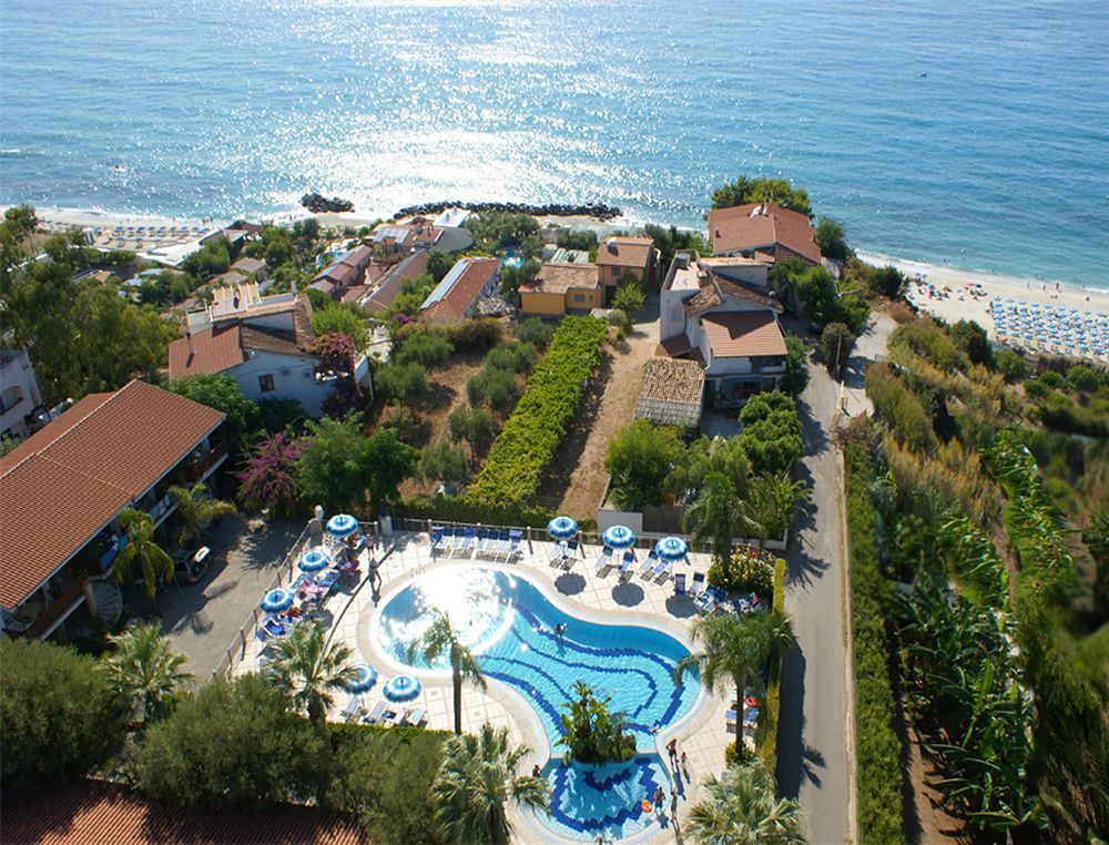 Tonicello Hotel Resort&SPA Capo Vaticano Esterno foto