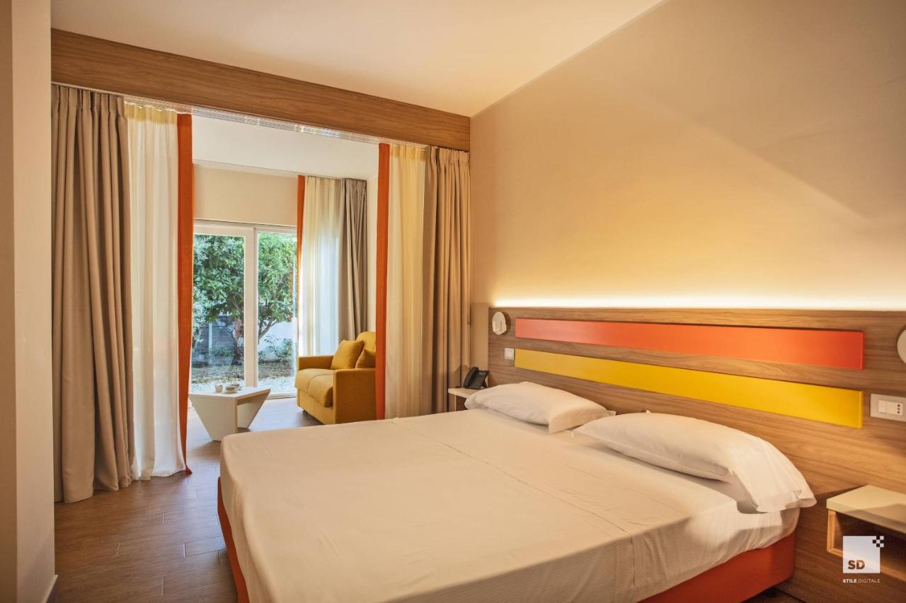 Tonicello Hotel Resort&SPA Capo Vaticano Esterno foto